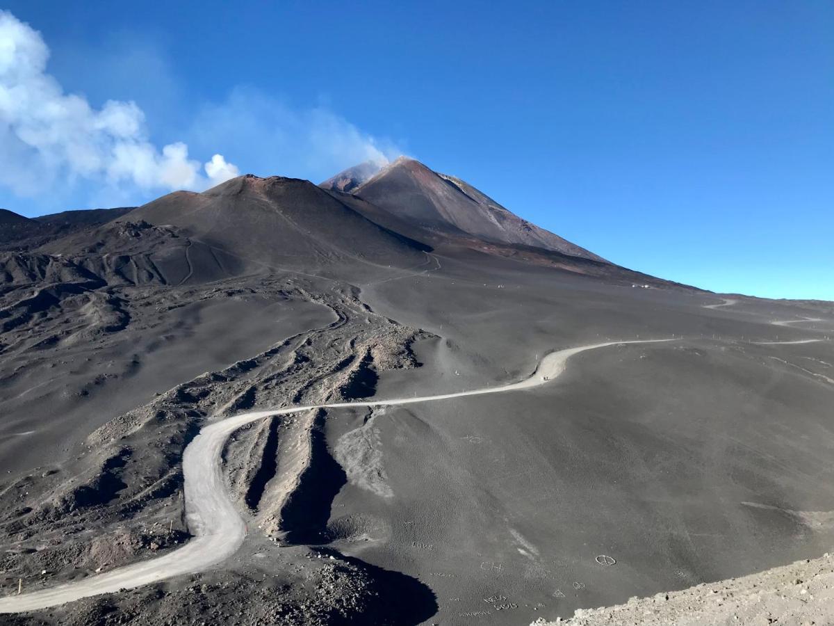 Zaffiro Lavico Rooms Etna Nature Sea Acireale Buitenkant foto