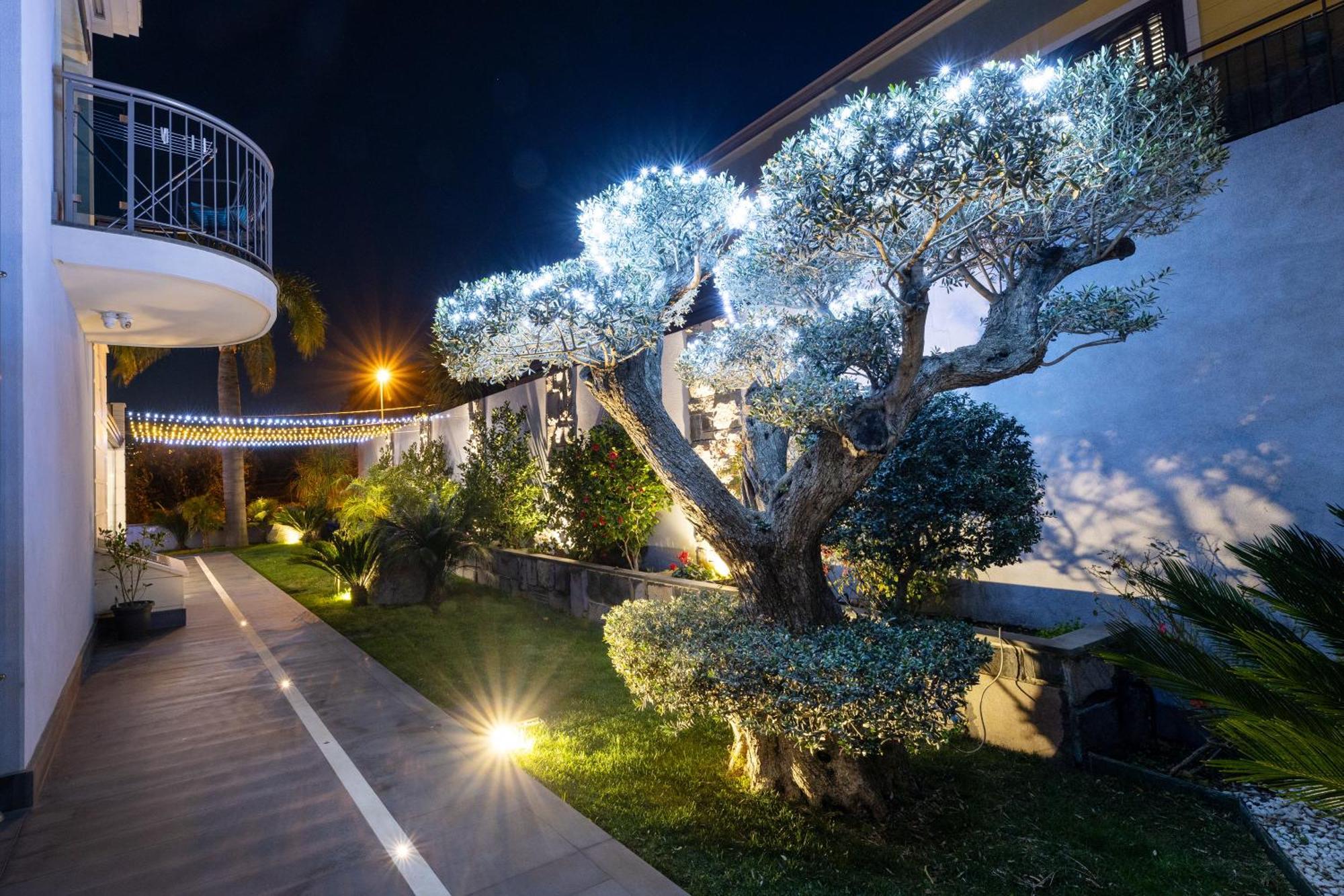 Zaffiro Lavico Rooms Etna Nature Sea Acireale Buitenkant foto